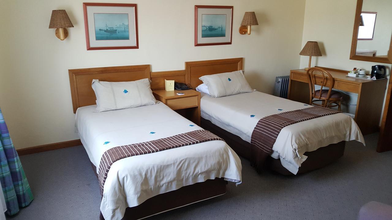 Lamberts Bay Hotel Ламбертс-Бей Экстерьер фото