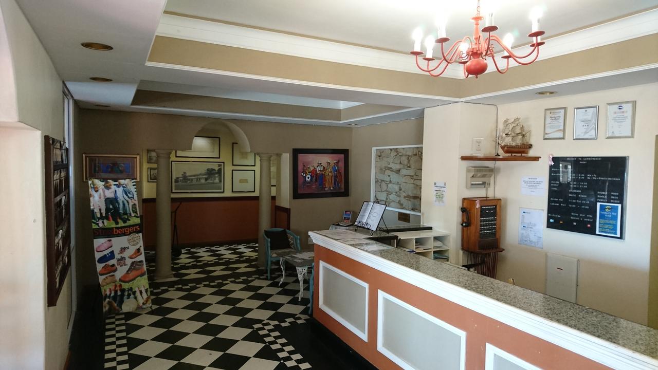 Lamberts Bay Hotel Ламбертс-Бей Экстерьер фото